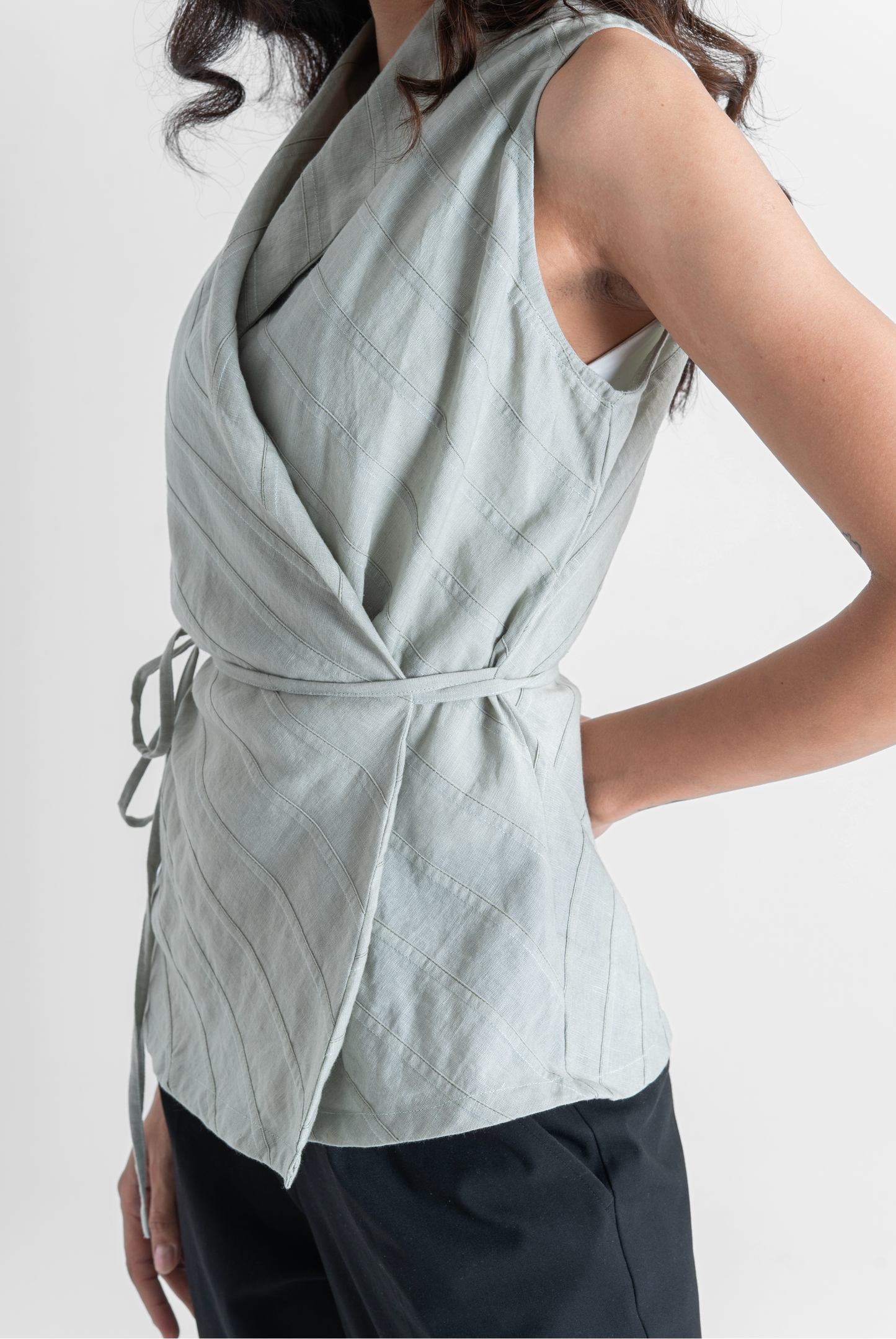Halter Wrap Tie-up