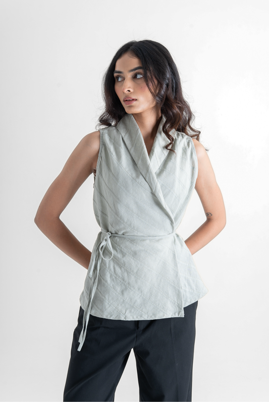 Halter Wrap Tie-up