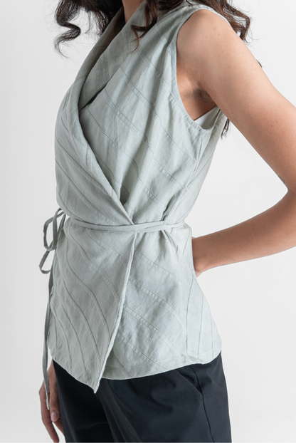Halter Wrap Tie-up